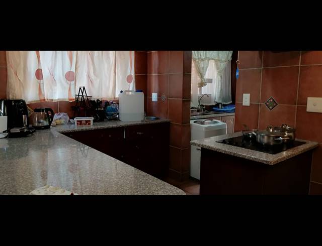 3 BEDROOM APARTMENT TO LET IN AMBERFIELD RIDGE
